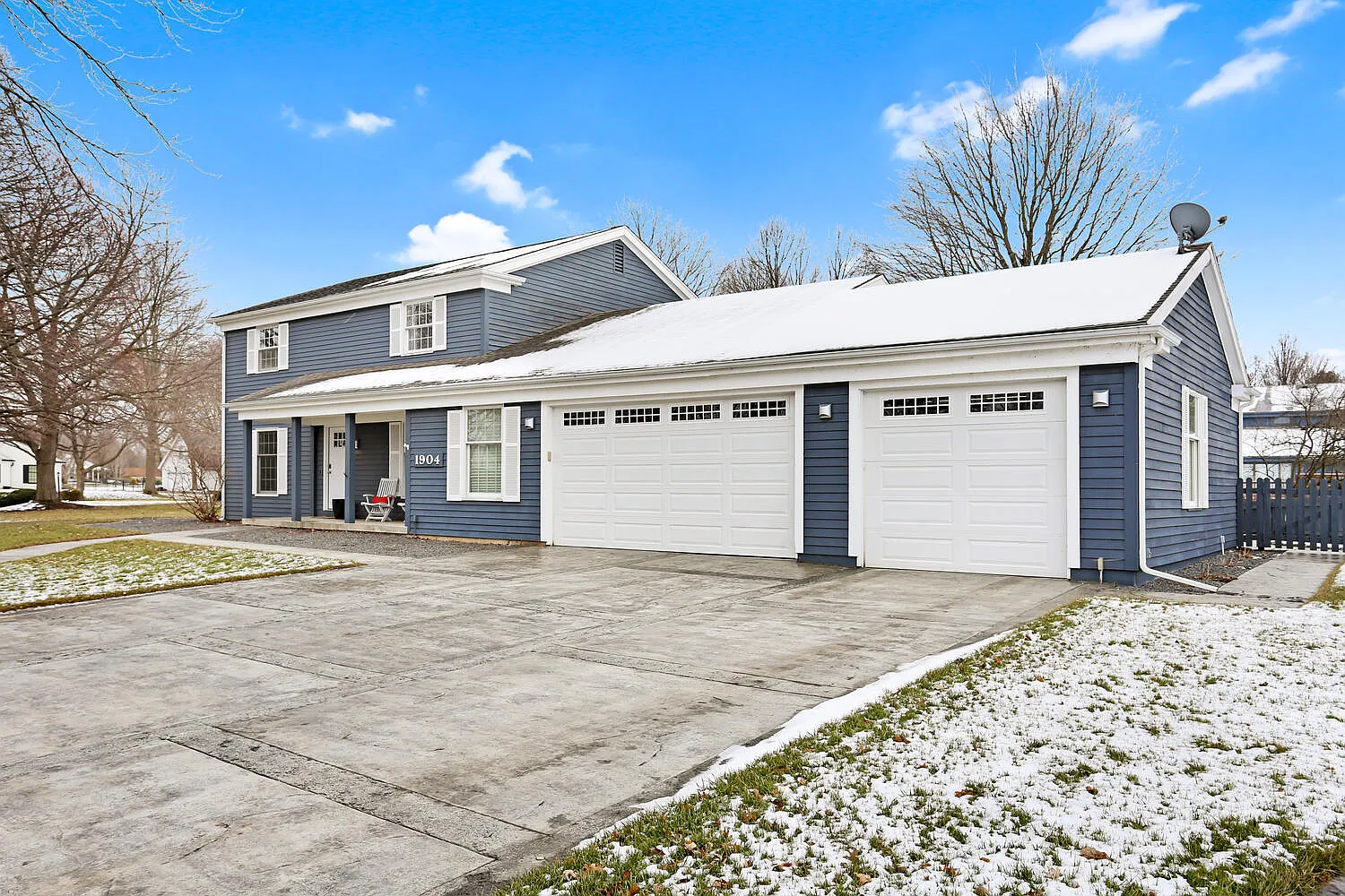 1904 Trout Valley Dr photo 1