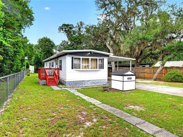 2471 SE 185th Ter, Ocklawaha, FL 32179