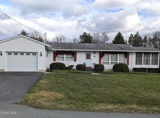 10 Walter Rd, Troy, NY 12180