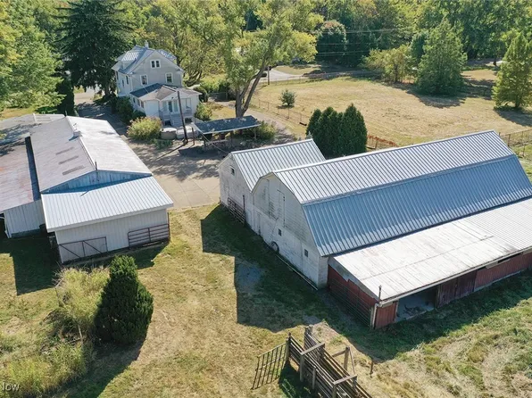 8539 Schubert Ave NE, Alliance, OH 44601