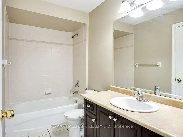 33 Tomabrook Cres — Photo 25