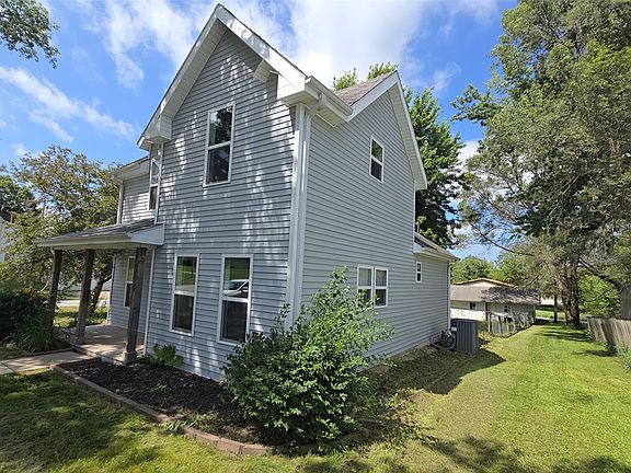 3rd image of 304 N Harrison St