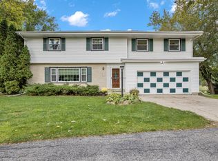 W136N6991 Claas Rd, Menomonee Falls, WI 53051