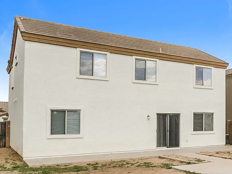 10925 W Taft St — Photo 16