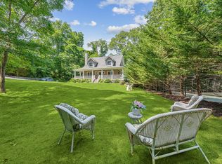 60 Long Springs Rd, Southampton, NY 11968