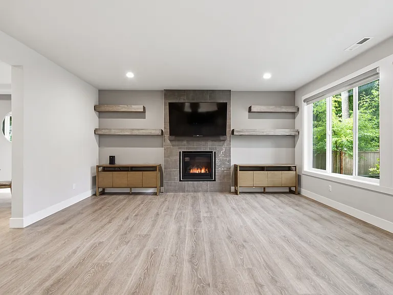 8629 NE 134th Pl — Photo 13