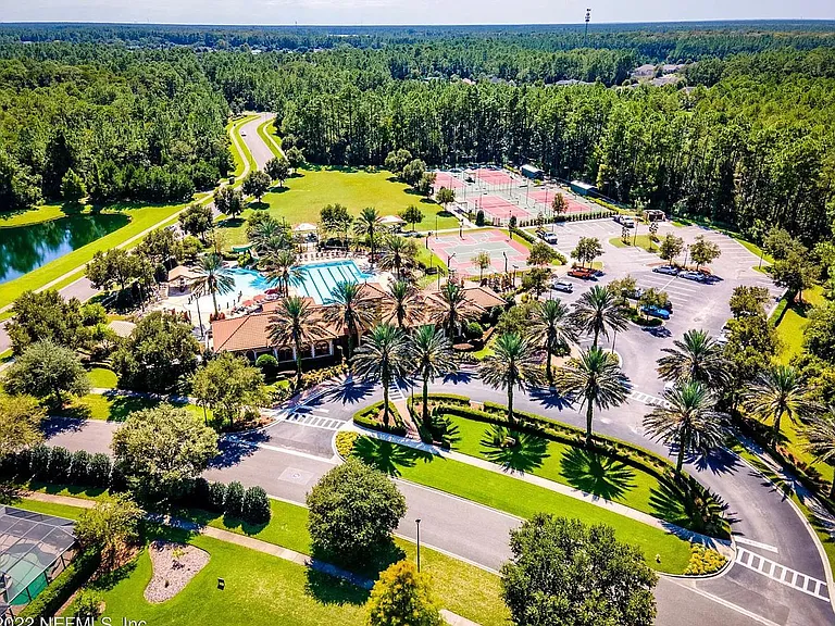 394 Servia Dr — Photo 39