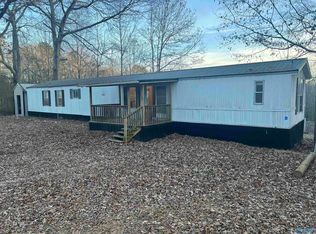 475 Kerri Ln W, Boaz, AL 35956