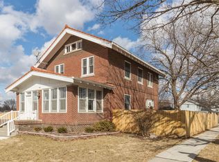 805 6th St, Nevada, IA 50201