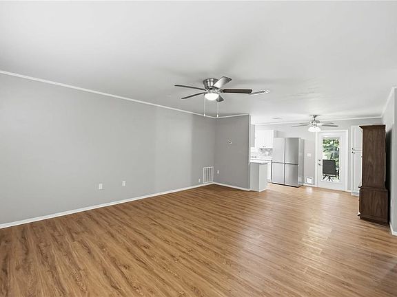 5th image of 4057 VANA DRIVE