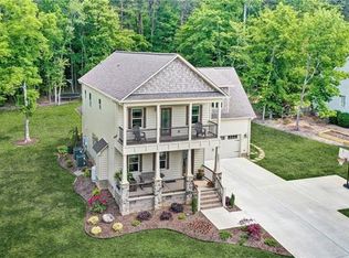 6421 Winding Creek Ln, Denver, NC 28037