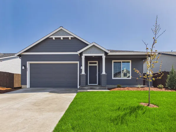 702 Powell Ave, Winlock, WA 98596