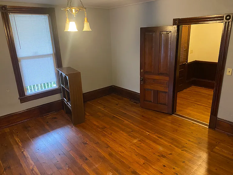 205 N Spring St #B — Photo 5