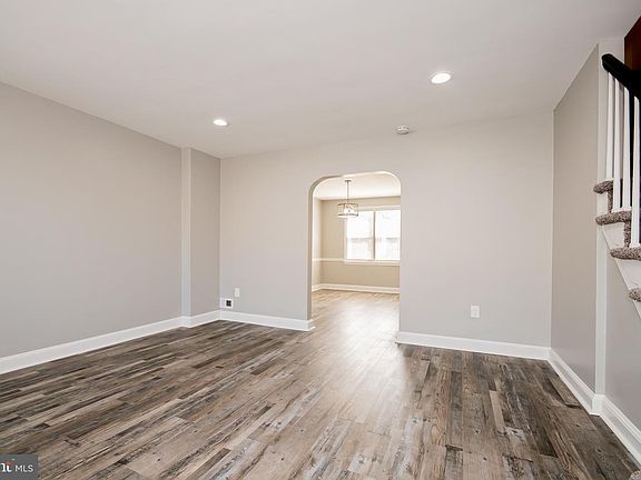 5th image of 1608 W Latimer Pl