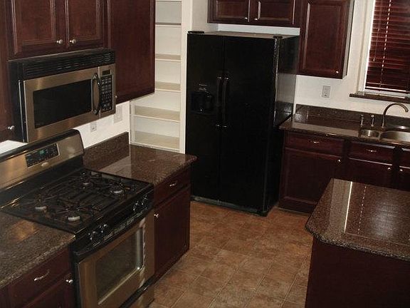 4th image of 29968 N Maravilla Dr
