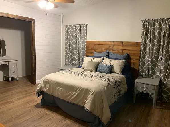 833 N Two Story Rd, Boonville, IN 47601