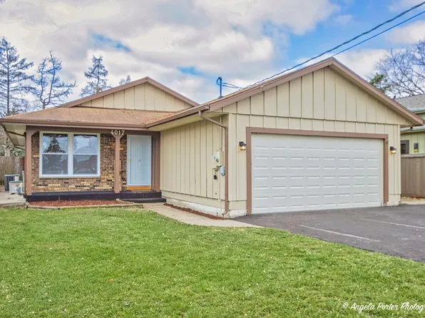 4017 W Lake Shore Dr, Wonder Lake, IL 60097