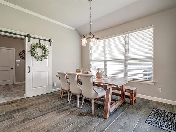 5th image of 12116 Sequro Ln