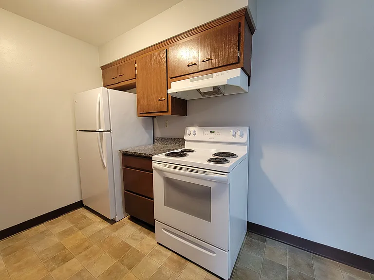 5510 58th Ave #6 — Photo 3
