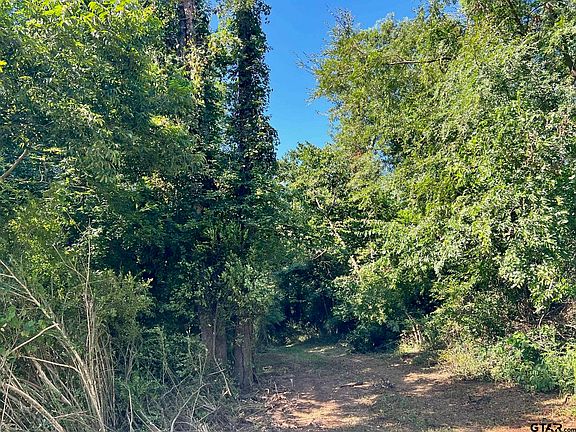 3rd image of 2085 County Road 3301