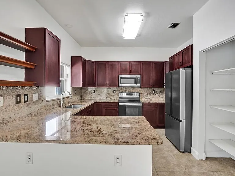 17026 NW 19th St #1 — Photo 11