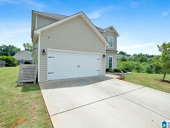 4th image of 156 Waterstone Way