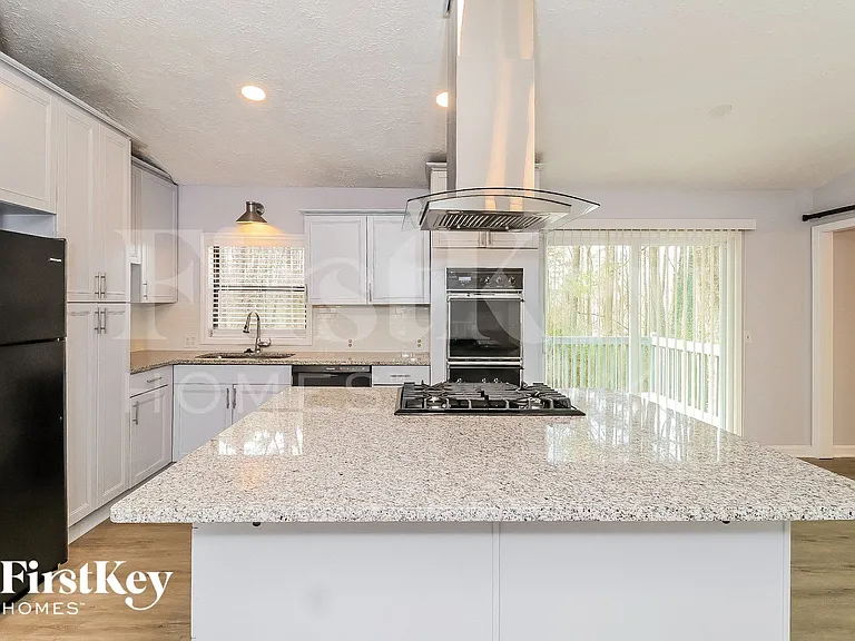 2039 Bascomb Carmel Rd — Photo 7