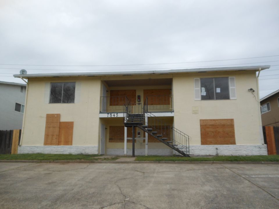 1st image of 7845 Sayonara Dr #1