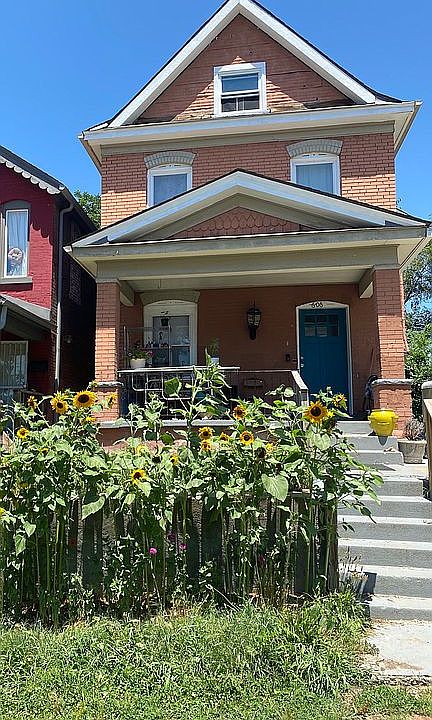 1st image of 606 Lowell Ave