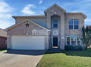 904 Gillon Dr, Arlington, TX 76001