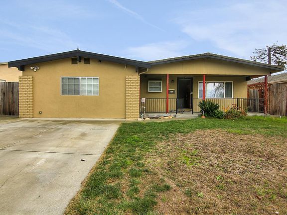 2nd image of 3292 Mount Everest Dr