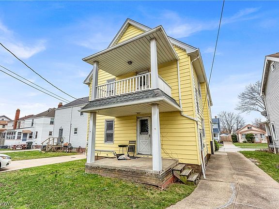 3rd image of 18751 Monterey Ave