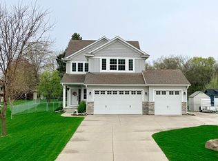 3677 Edgerton St, Vadnais Heights, MN 55127
