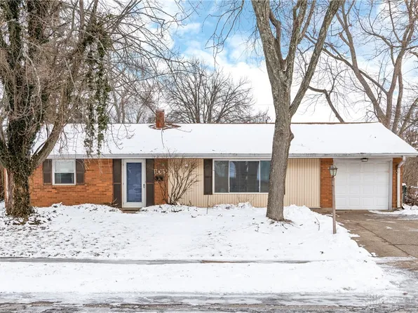 1015 Independence Dr, Dayton, OH 45429