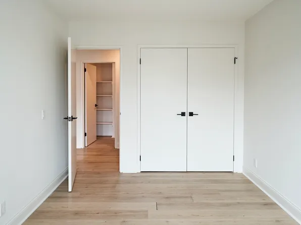 1954 1st Avenue image 5 of 33