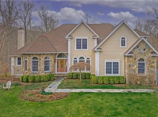 3 Mapleview Ln, Danbury, CT 06811