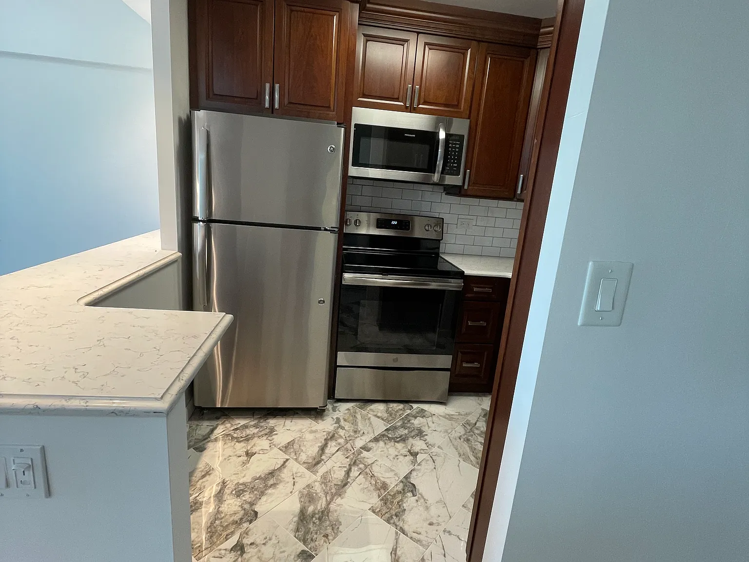 1 bed, 500 sqft, $2,200 — Photo 2