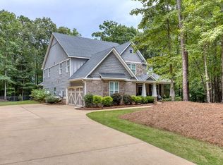 59 Winding Lake Dr, Hamilton, GA 31811