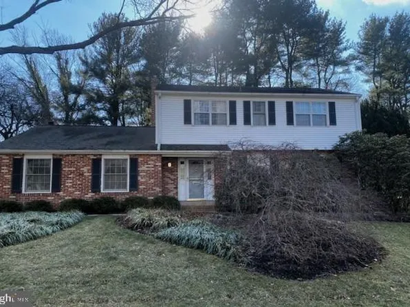 207 Hanover Pl, Newark, DE 19711