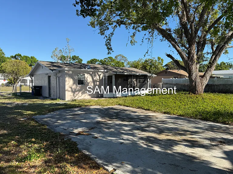 2830 Bucida Dr — Photo 26