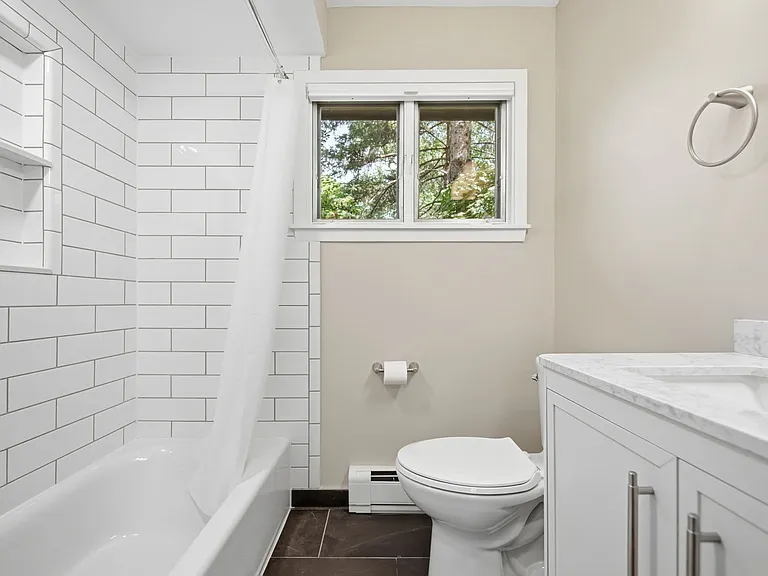4042 Queen Ave S #A — Photo 27