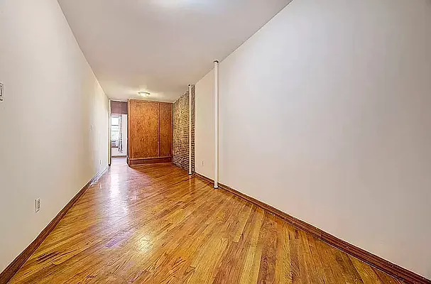 Rented by REAL New York | media 11