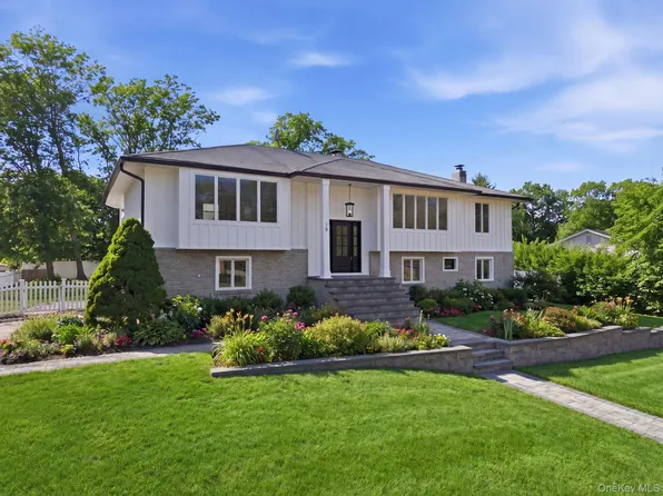 15 Arleigh Road, East Northport, NY 11731