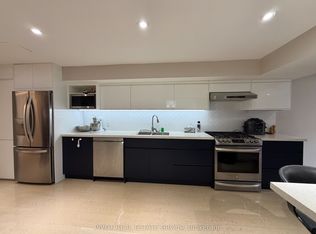 1303 Freeport Dr, Mississauga, ON L5C 1S5