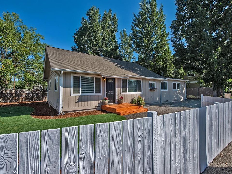 1st image of 355 Berrydale Ave