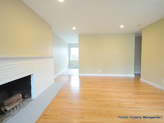 935 - Living Rm