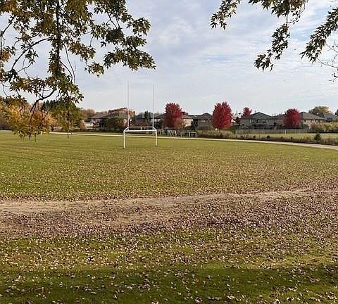 4th image of 595 Raglan St