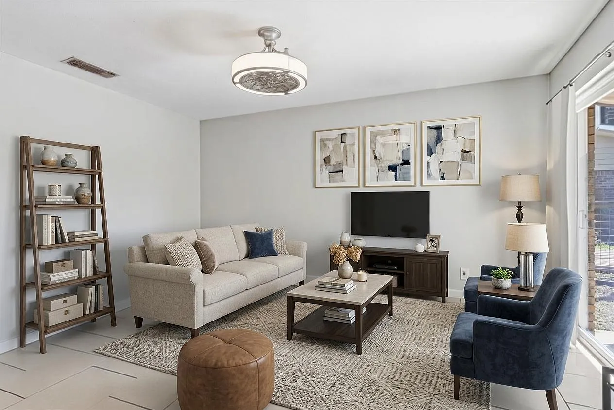 2 bed, 1.0 bath, 1758 sqft, $1,450 — Photo 3