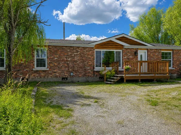 4462 Swenson Rd, Clayton, WA 99110