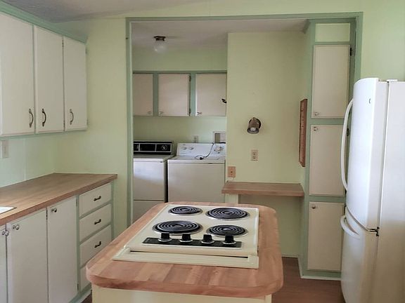 4th image of 418 Knotwood Ln #418